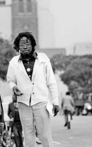 دامبوزو ماريشيرا  dambudzo marechera   -  زيمبابوي  - 1952 - 1987