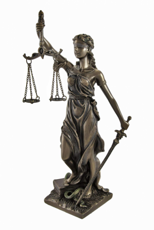 الأدب القضائي  -  المحاكمات والمحاكمات الأدبية