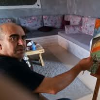 نمر سعدي       -   الفنَّان التشكيلي جميل عمريَّة: رسَّامُ الذكريات