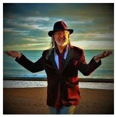 دونال ديمبسي - قرعات الثلج على النافذة...  ترجمة : بنيامين يوخنا دانيال