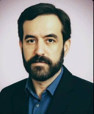 غزوان حمدان الجبولي   -   دراسة نقدية أكاديمية، لقصة "كرامة أحمق" للكاتب مصطفى الحاج حسين
