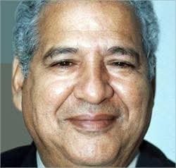 الكاتب المغربي عبدالغني ابو العزم في ذمة الله