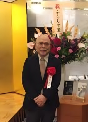 كوسي ناكامورا    -    مات توتا: قصائد هايكو للياباني...  ترجمة : بنيامين يوخنا دانيال