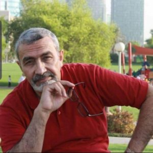 عائشة أبو ليل    -  "انطفاءٌ مُطعَّمٌ بالمخمل"   قراءة في قصة “عروس في علبة مخملية”  للقاص هشام العطار