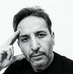 رانية مرجية    -      قراءة نقدية في قصيدة “دفترُ الوجع: أقاربٌ، رفاقٌ، وقلبي”  للشاعر خلف إبراهيم