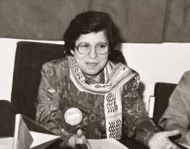 يحيى بركات     -    سلوى أبو خضرا… أمّ محمود،   سيرة وطنٍ كُتب في امرأة ولم يُختصر  ليست الحكاية هنا… عن امرأةٍ مرت.