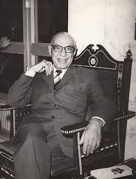 د. محمد عباس محمد عرابي   -   عالم النفس المصري.. عميد علم النفس العربي  الدكتور عبد العزيز القوصي (1906 ـ 1992)