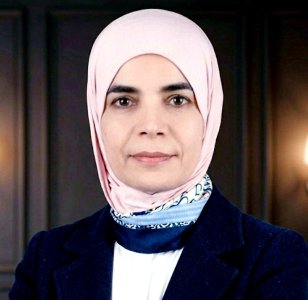 زينب السعود