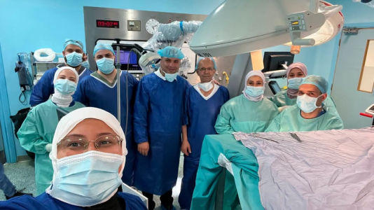 د. زهير شاكر - موسوعة عباقرة الطب في خدمة الإنسانية: ملحمة الريادة الطبية في جراحة الأعصاب بالأردن، مستشفى الملك المؤسس عبد الله الجامعي نموذجاً