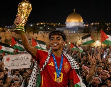 يحيى بركات     -    ليست كل الكؤوس تُرفع بالأقدام...  بعضها يُرفع بالمواقف.