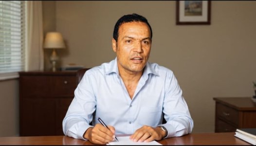 البشير عبيد   -   الكتابة و الحرية: في فلسفة الإبداع ومسؤولية الكاتب