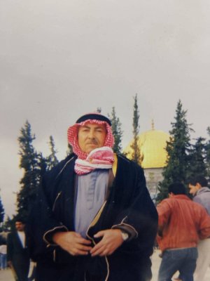 الدكتور زهير  شاكر        -    موسوعة عباقرة الاقتصاد التجاري الشيخ نعيم حمد أبو شهاب: عبقرية الأخلاق في عالم التجارة الجزء الأول: التأسيس القيمي ل