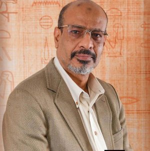 هايدي فاروق      -       ثيودورا فاطمة .... إبداع يصنع تاريخه..    بين التخييل والتأريخ قراءة في رواية  مصطفى سليمان