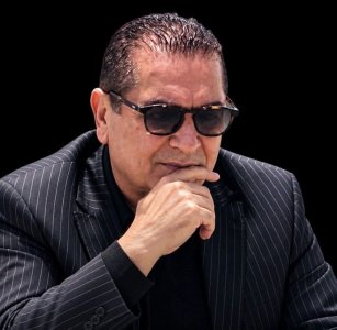 يحيى بركات     -        مَن يملك مفتاح الحرية؟  من حوار د. عبد الرحمن بسيسو ود.غانية ملحيس  إلى السؤال الذي يواجه مشاريع التحرر