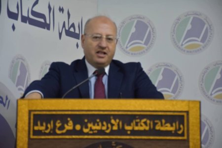 الدكتور زهير شاكر -موسوعة عباقرة الأدب العربي الجزء الثاني عبقرية الأديب والشاعر والمفكر الأستاذ الدكتور إبراهيم الكوفحي دراسة موسوعية تحليلية في الب